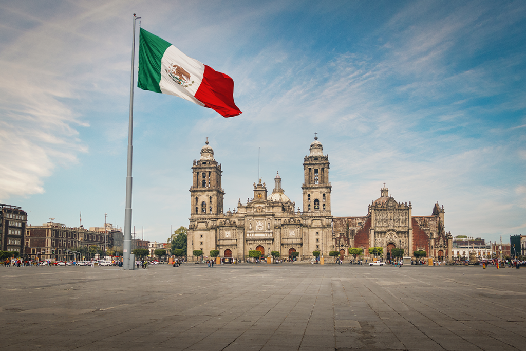 La UE y México sellan un acuerdo comercial en la capital azteca